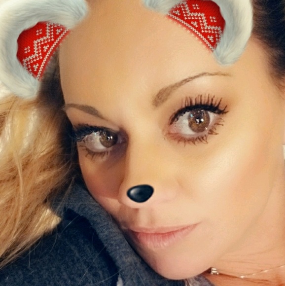 Meet your Posher, Brandalyn - Picture 1 of 1